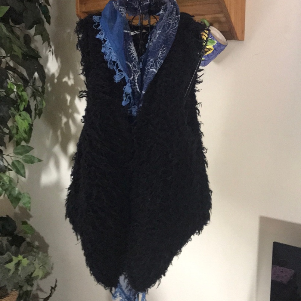 FREE PEOPLE BLACK FAUX FUR VEST